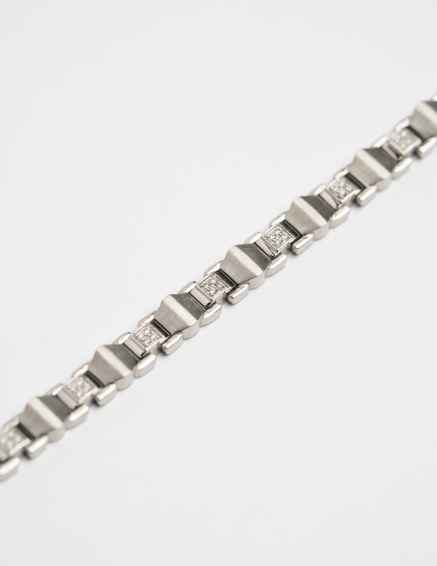 Construct Link Bracelet