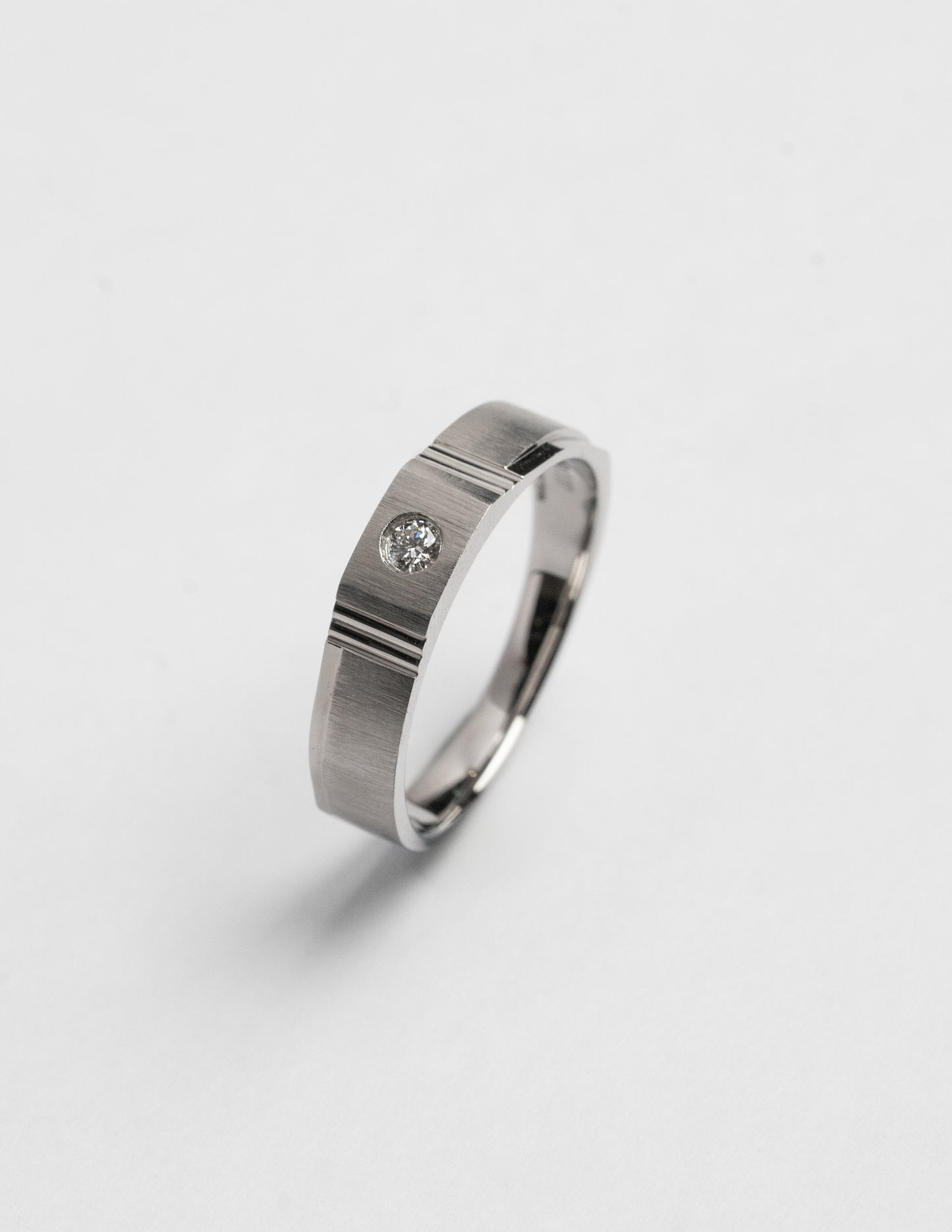 Accent Line Ring